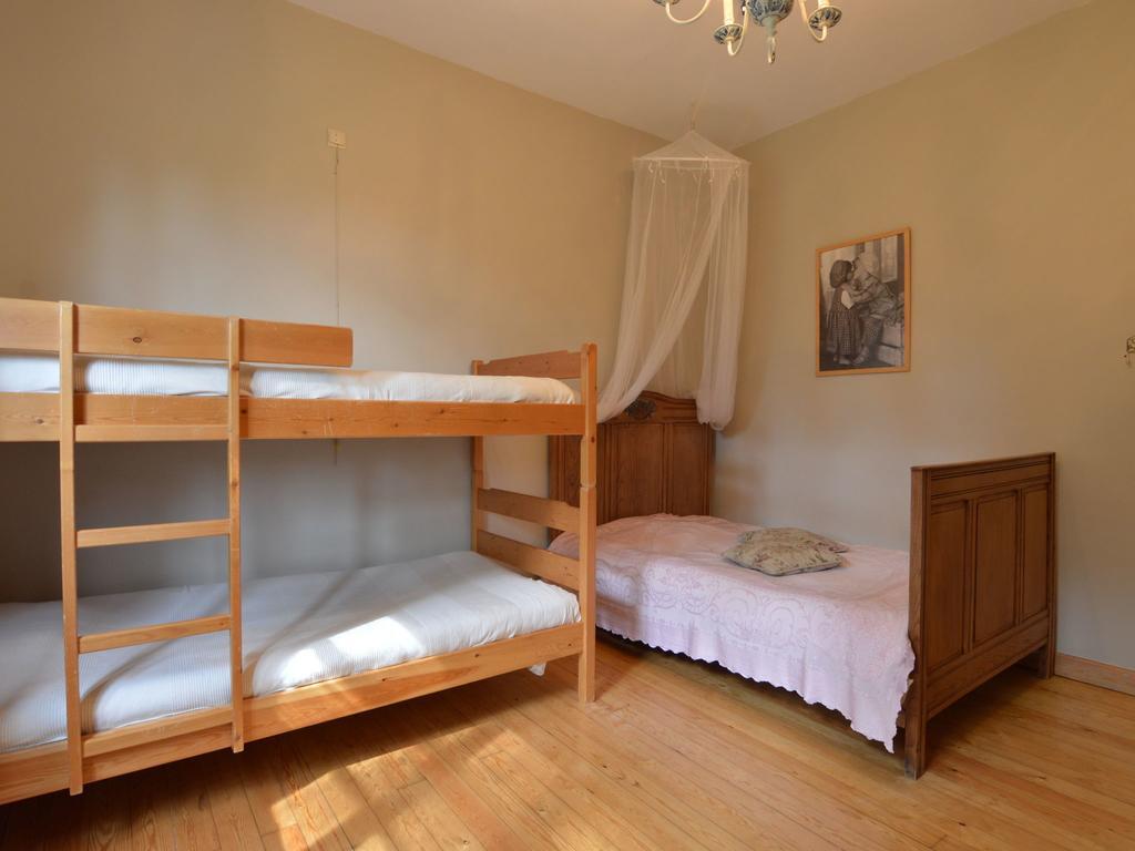 Furnished Bungalow In Monceau En Ardenne With Garden Barbecue 奥以兹 客房 照片